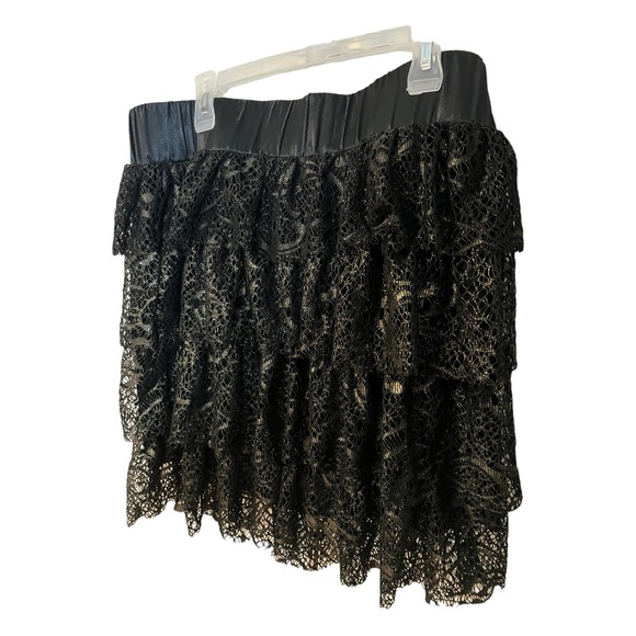 A Bianca Nygard lace skirt in size 16 - Picture 6 of 7